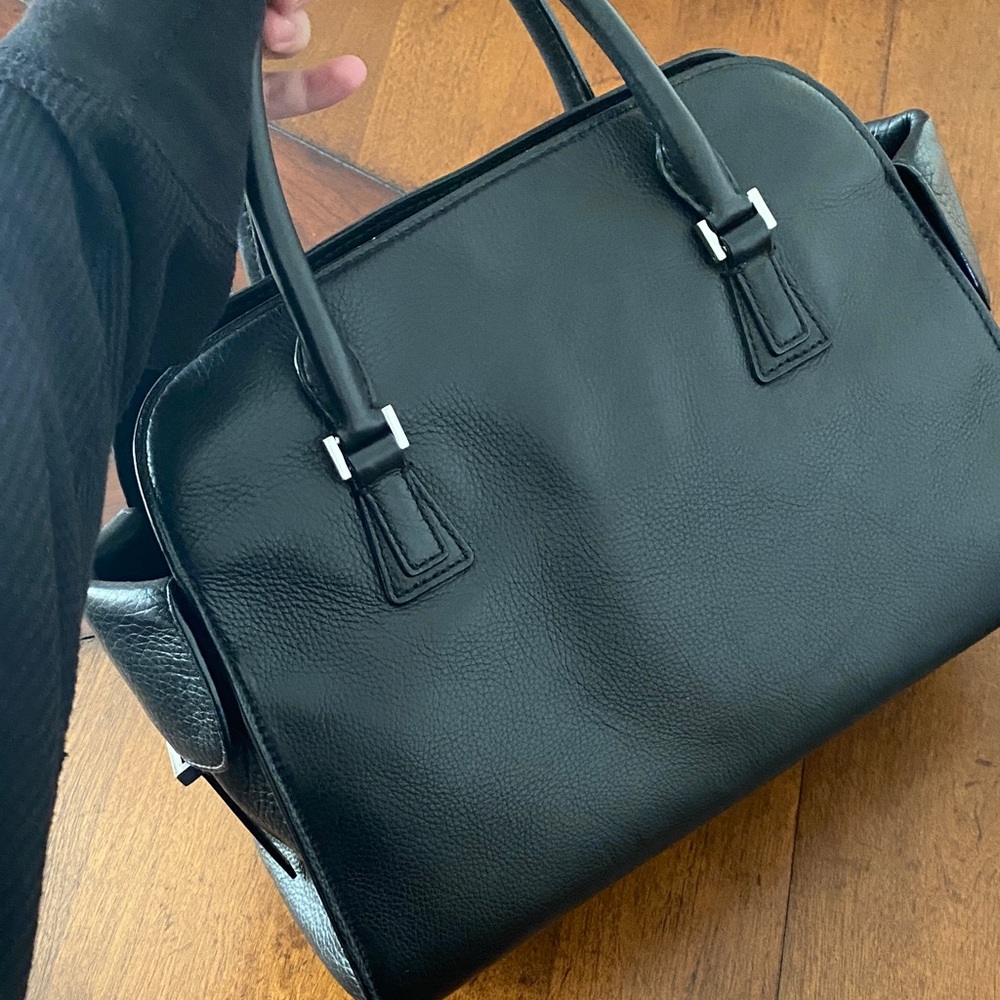 Black Michael Kors Leather Handbag - Picture 4 of 12